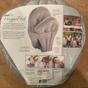Kid co- huggapod